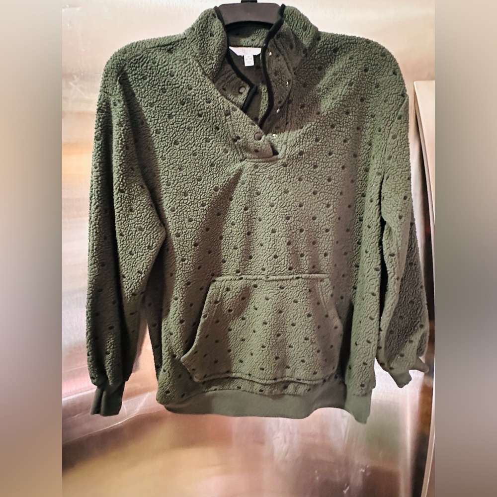 Cozy Olive Green Fleece Pullover